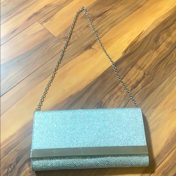 Aldo Silver Evening Clutch - Picture 3 of 12